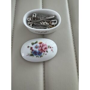 Vintage Norcrest Porcelain Mini Floral Oval Pill Ring Trinket Box Japan
